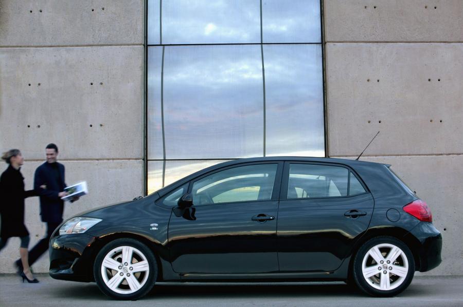  Toyota Auris 2007 года  (фото 30 из 92)